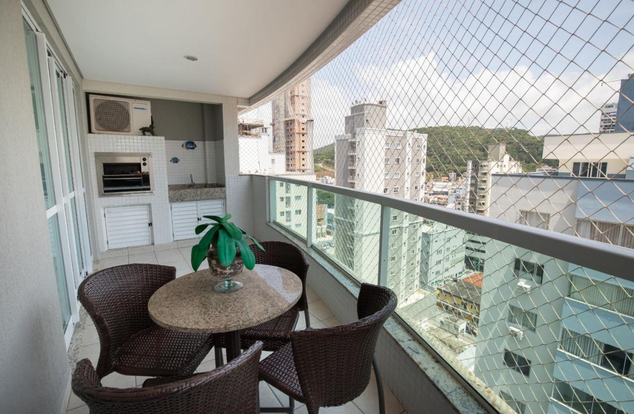 Amplo Apartamento De 3 Quartos No Centro De Balneario Camboriu N1859 Appartement Buitenkant foto