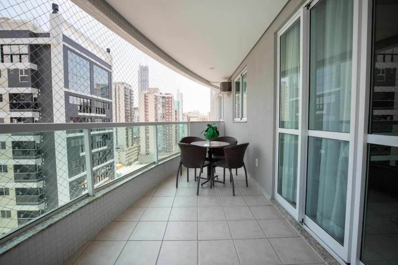 Amplo Apartamento De 3 Quartos No Centro De Balneario Camboriu N1859 Appartement Buitenkant foto