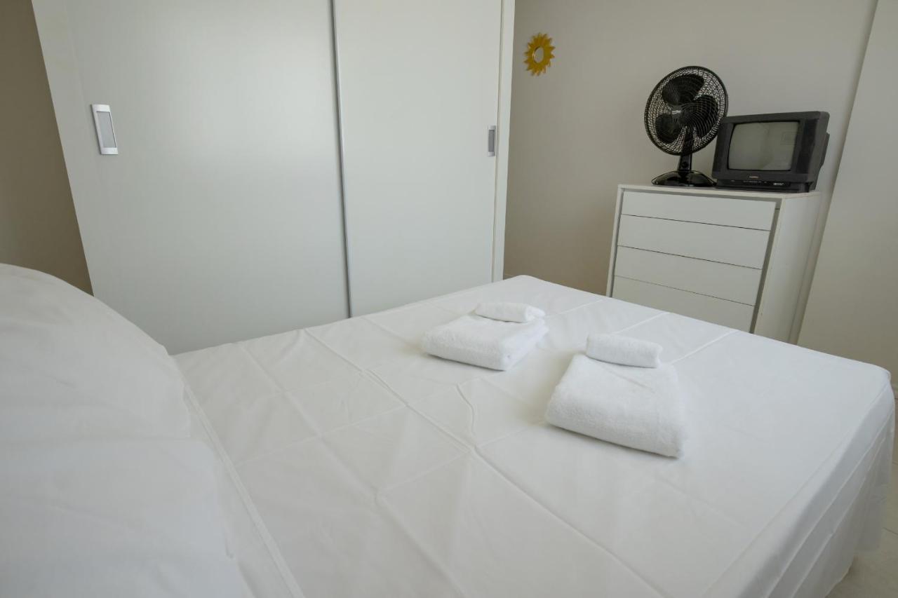 Amplo Apartamento De 3 Quartos No Centro De Balneario Camboriu N1859 Appartement Buitenkant foto